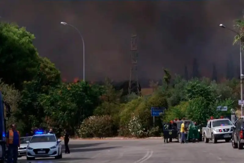 Огонь подступает к Афинам