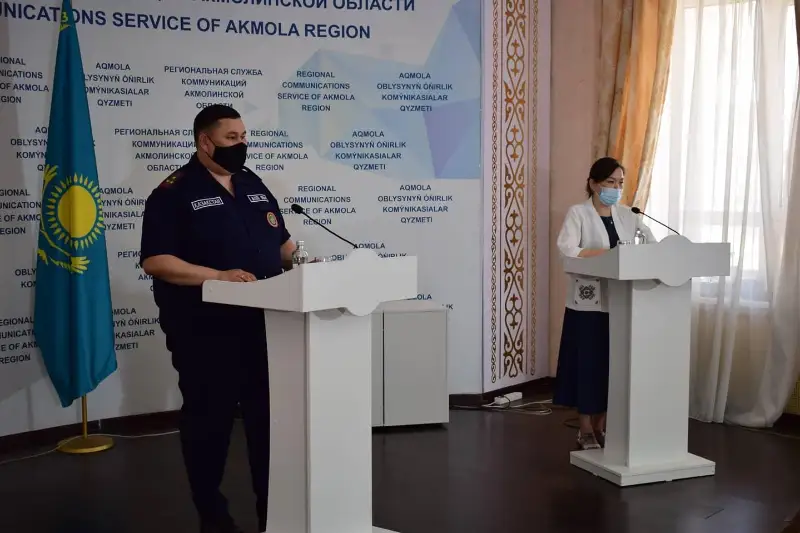 Три ребенка выпали из окон за неделю в Акмолинской области