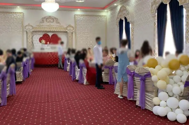 Выпускной вечер остановили в Туркестанской области