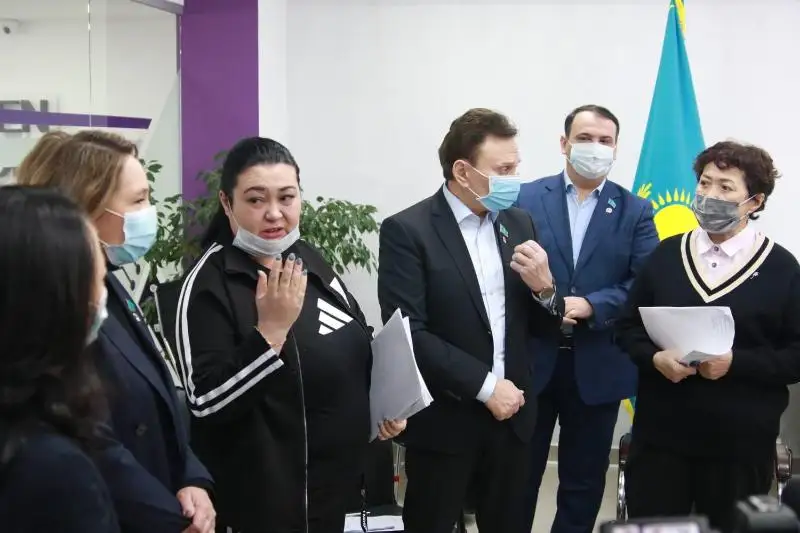 Мажилисмены выслушали проблемы матерей  особенных детей в Павлодаре