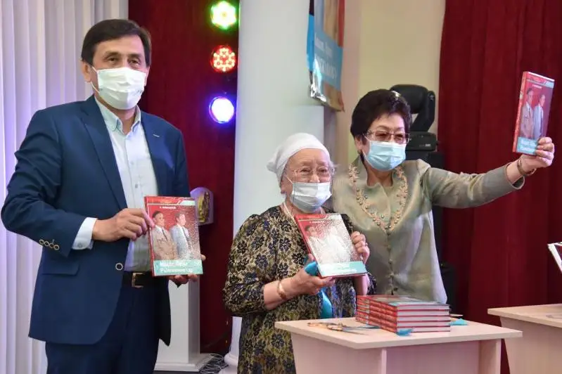 Книгу о Макате и Оразе Рымжановых презентовали в Караганде