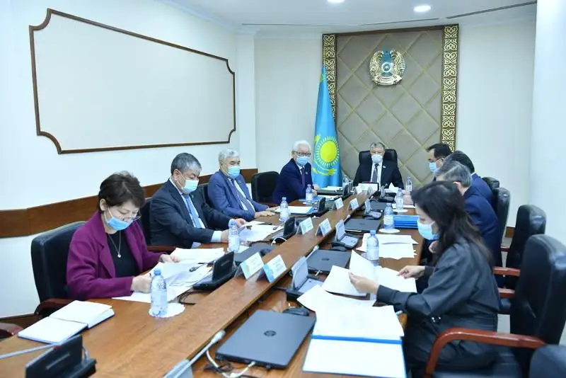 Сенаторы обсудили законопроект о промышленной политике