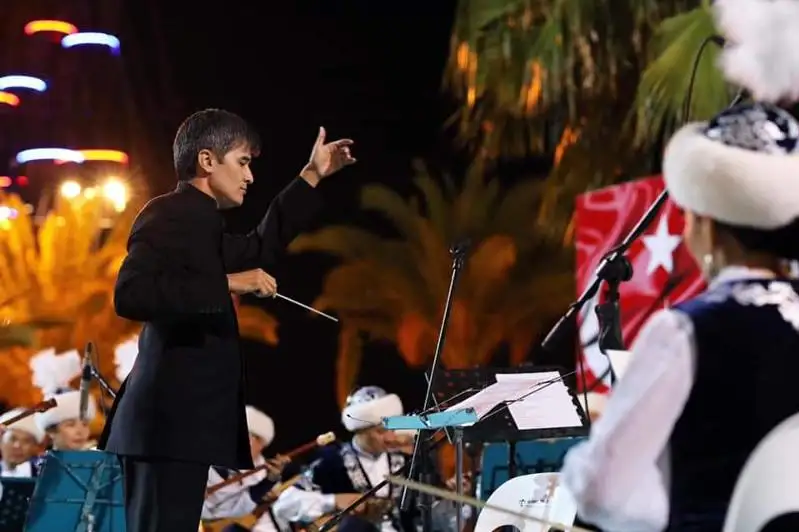 Более 10 тысяч зрителей побывали на концертах карагандинского оркестра в Турции