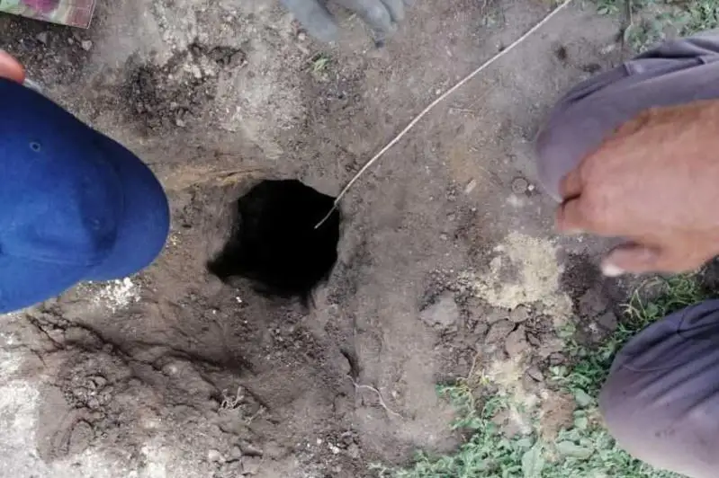 Qostanaı oblysynda qudyqqa qulaǵan balany qutqarý operatsııasy júrgizildi
