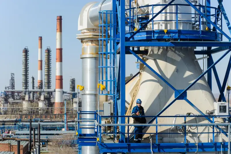 Jańaózende gaz óńdeý zaýyty salynady