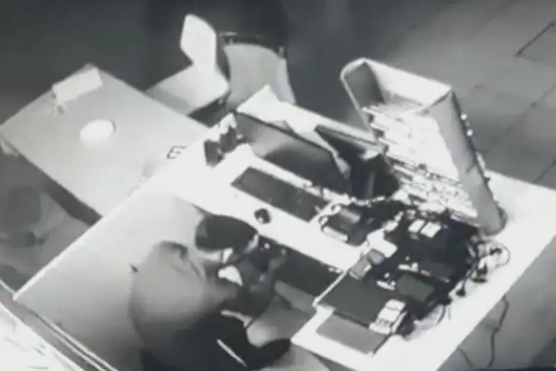 Повар украл 1,5 млн тенге из кассы кафе в Нур-Султане