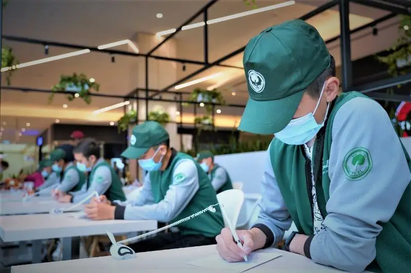 Бойцы молодежного трудового отряда «Жасыл ел» прошли вакцинацию в Нур-Султане