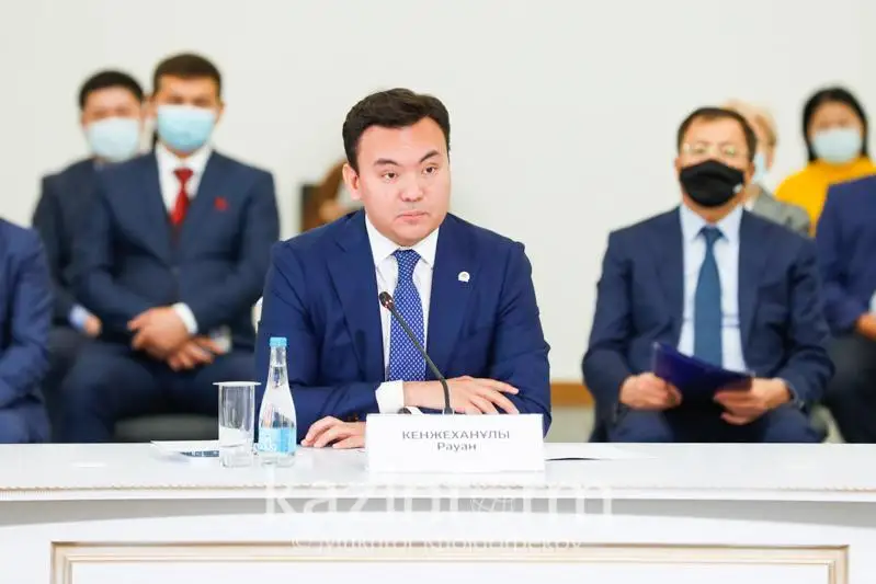 Рауан Кенжеханұлы: Қазақ тіліндегі 100 оқулық қоғам үшін өте маңызды