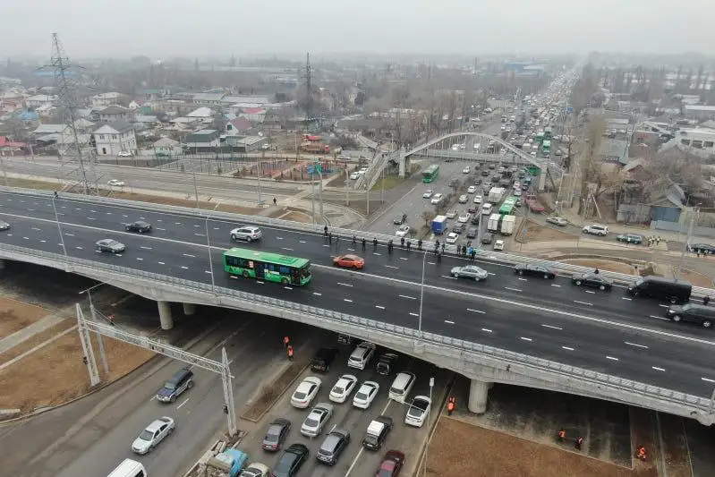 Крупную транспортную развязку открыли в Алматы