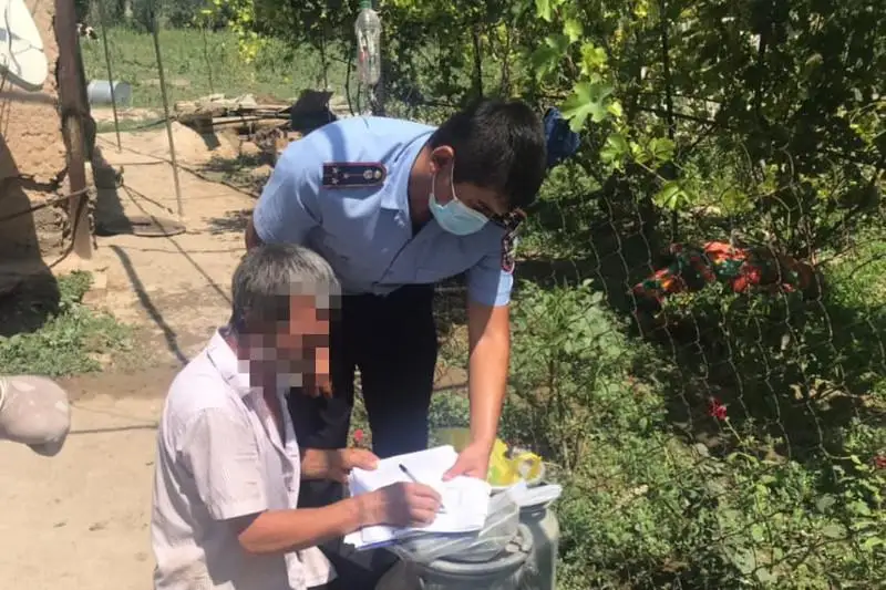 Туркестанские полицейские ликвидировали посевы конопли