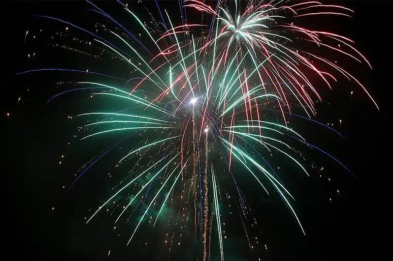 В Атырау отказались от новогоднего салюта