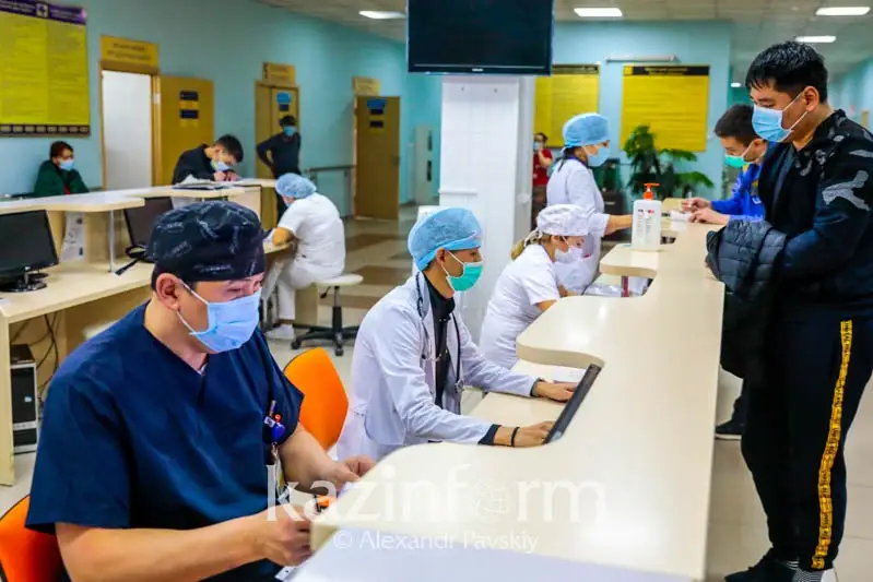 Karantındi jeńildetý: Almatyda 11 aýrýhana qalypty jumys rejımine kóshirildi