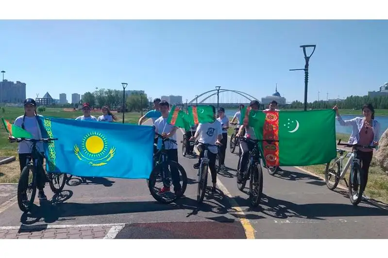 Всемирный день велосипеда: Посольство Туркменистана устроило велопробег в Нур-Султане