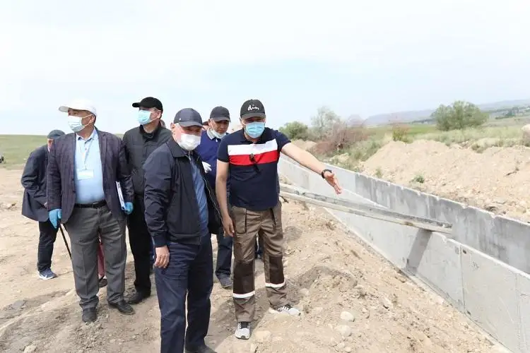 Бердибек Сапарбаев раскритиковал ход реконструкции водохозяйственных объектов