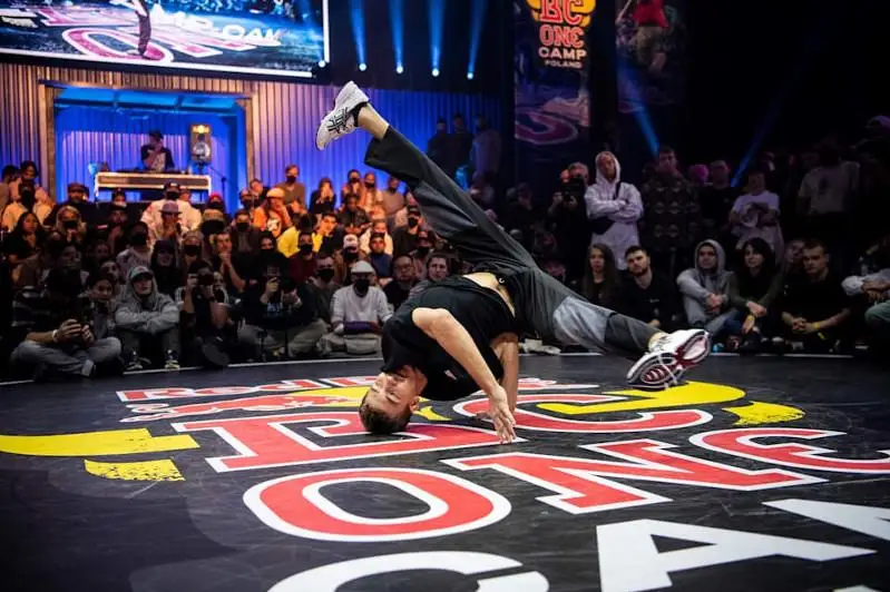 Казахстанец завоевал «бронзу» чемпионата мира в новой олимпийской дисциплине по брейкингу