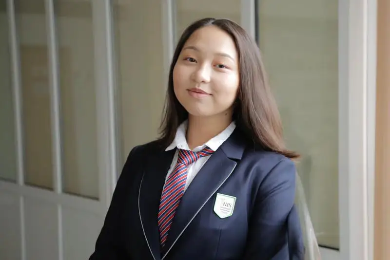 Школьница из Мангистау получила грант на обучение в швейцарском университете