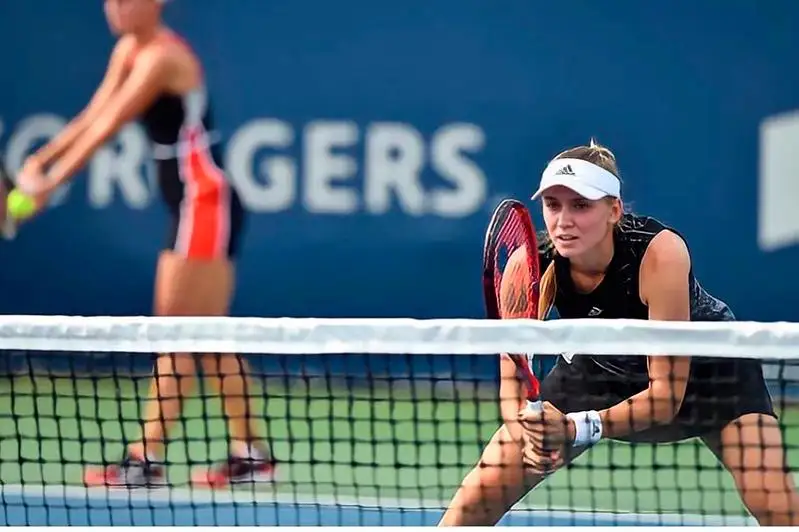 Елена Рыбакина вышла в полуфинал турнира в Монреале в парном разряде