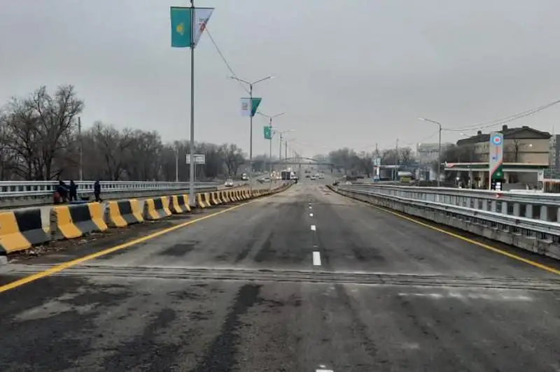 Алматыда «Алтын Орда» базарының жанындағы эстакада ашылды