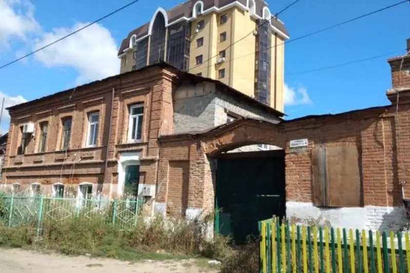 Старые дома хотят снести  в одном из исторических районов Семея