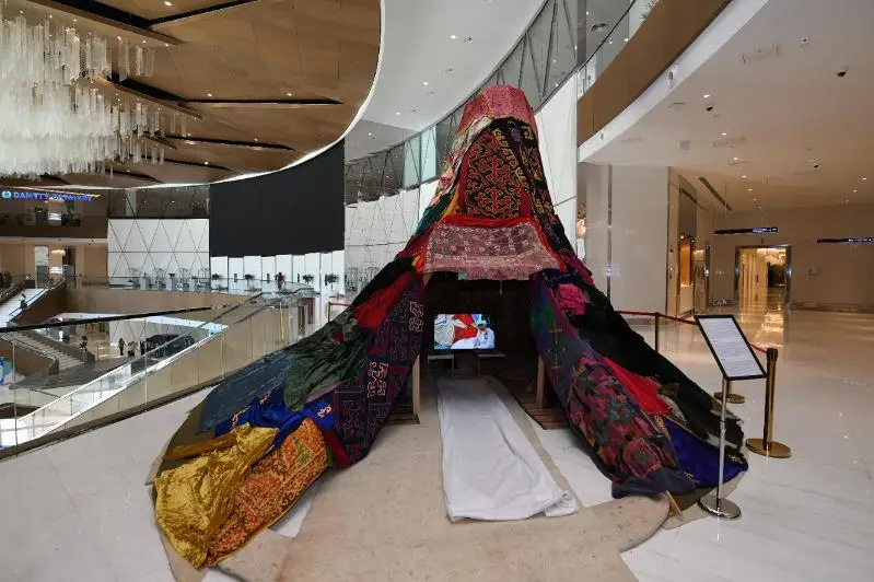 Открылась выставка Гульмарал Татибаевой «Мысле-формы»