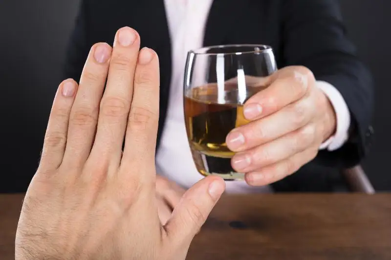 От алкоголя отказались жители десяти сел в Карагандинской области