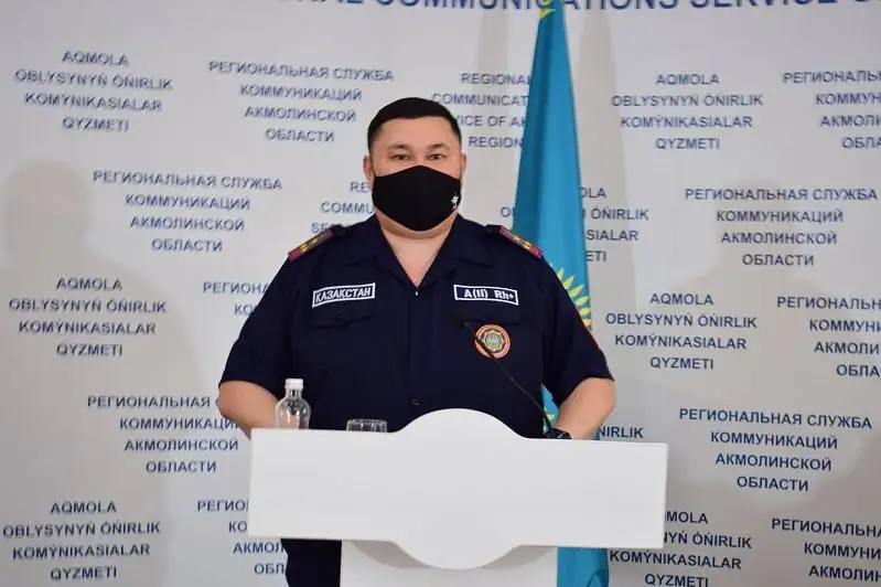 Aqmola oblysynda bir aptanyń ishinde 3 bala terezeden qulaǵan