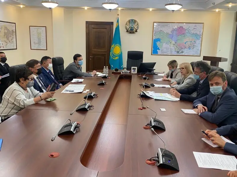 Раздельный сбор и переработку мусора планируют запустить в Акколе