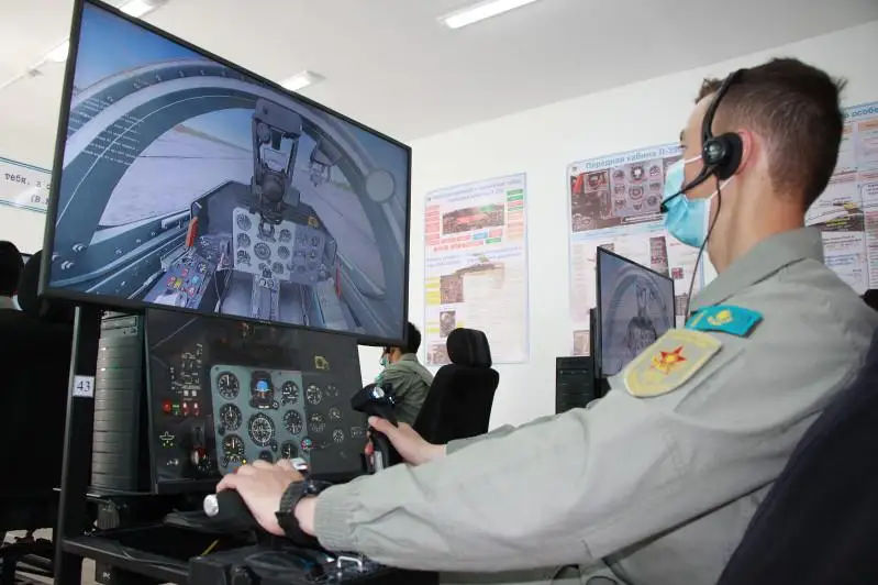 Разработанный в Актобе тренажер для военных летчиков признан лучшим в стране