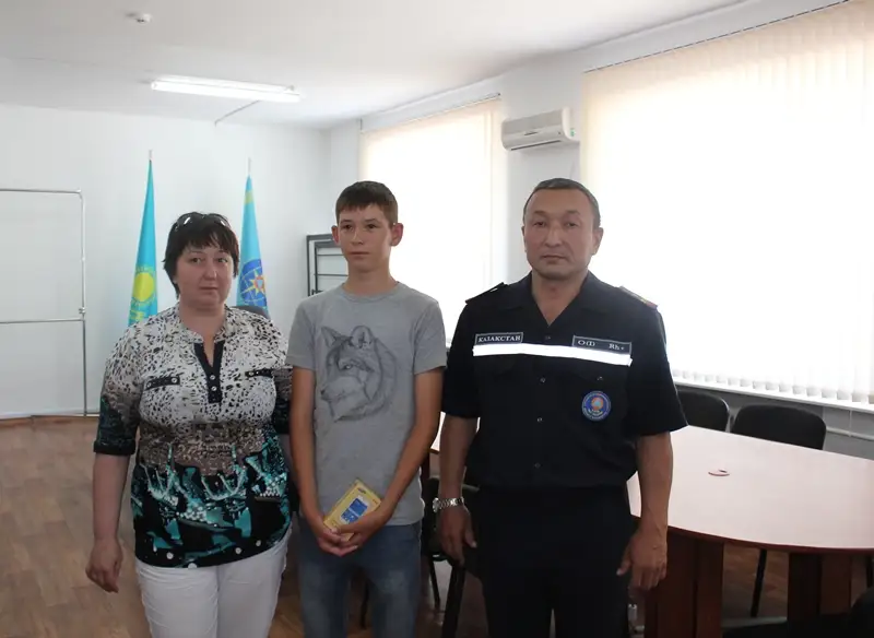 БҚО-да он үш жасар оқушы қос бірдей қызды құтқарды