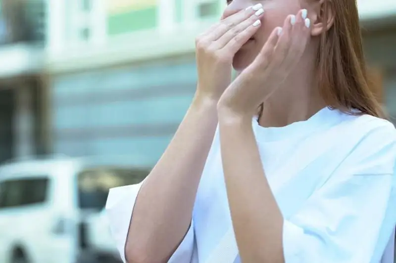 На запах сероводорода в воздухе жалуются сельчане в ЗКО