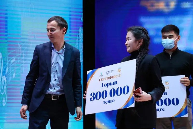 В столице определены победители конкурса эссе среди школьников и студентов