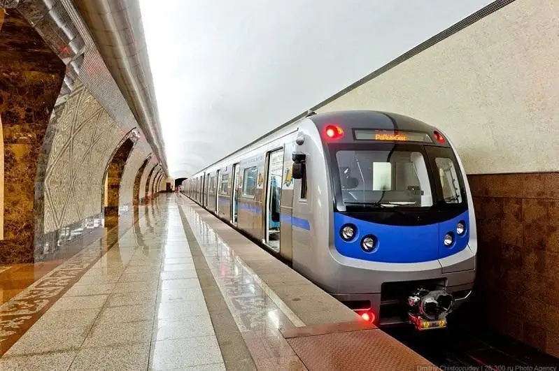 Almaty metrosynda poıyzdar jıi qatynaı bastaıdy