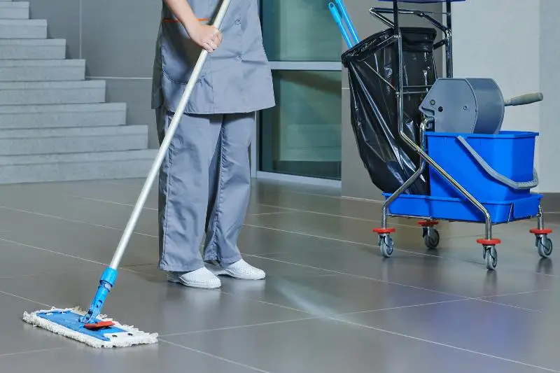 Техперсоналу не выплачивали полагающиеся надбавки в госорганизациях Акмолинской области