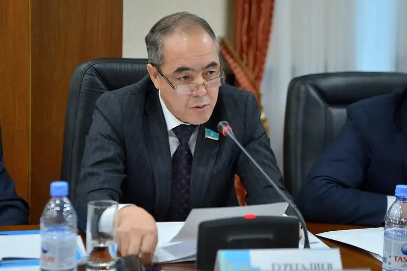 Построить морской вокзал в Мангистауской области для развития туризма предложил сенатор