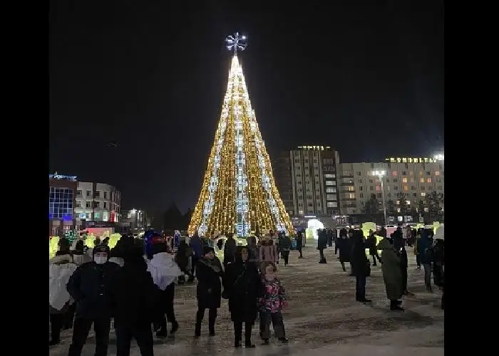 Главную акмолинскую елку зажгли в Кокшетау