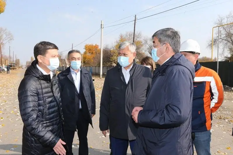 Aýyl-el besigi: Ádilet mınıstri Almaty oblysynda jobalardyń iske asyrylýyn tekserdi