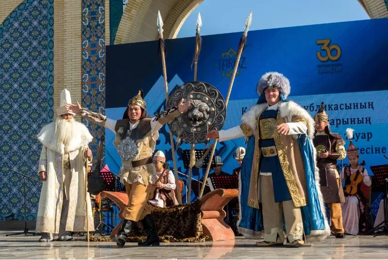 Дни Таласской и Чуйской областей Кыргызской Республики прошли в Жамбылской области