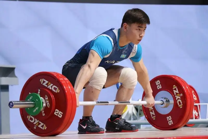 Два казахстанских тяжелоатлета получили лицензии на Олимпиаду в Токио