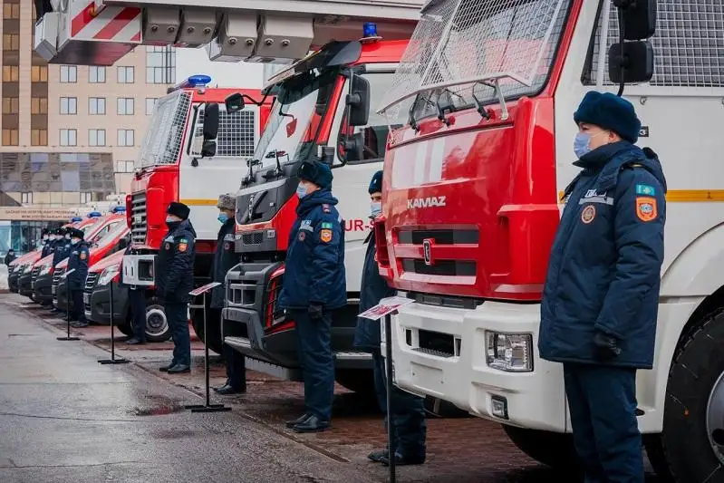 Новой пожарной техникой пополнили автопарк столичного ДЧС