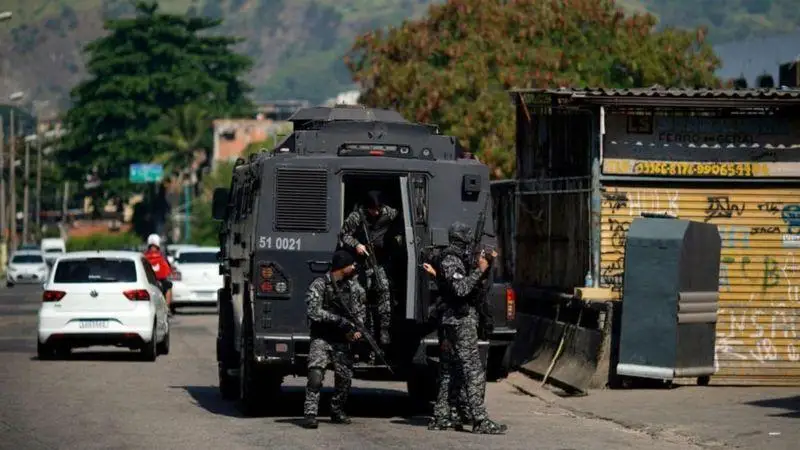 Brazılııada  esirtkige qarsy operatsııa kezinde 20-dan asa adam oqqa ushty