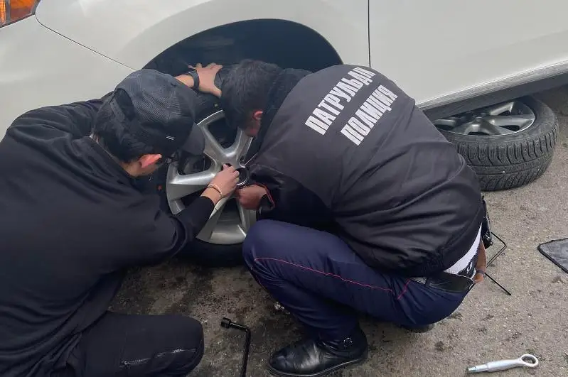 «Я часто помогаю людям» - алматинский полицейский рассказал о своей службе