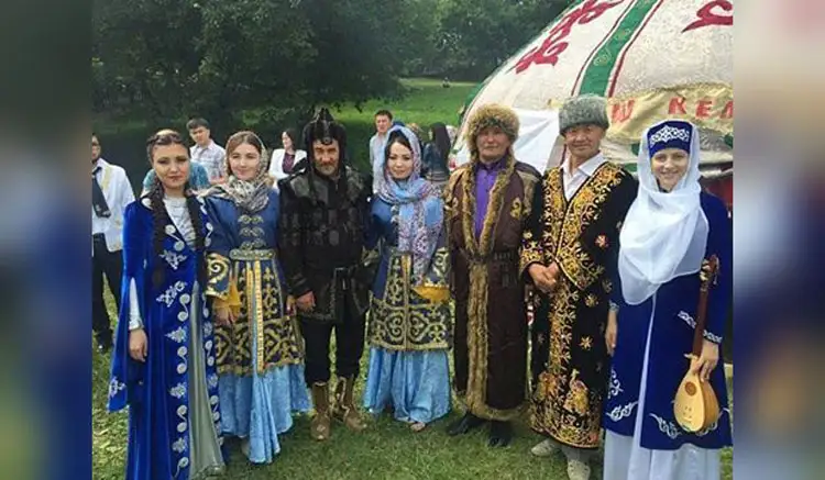 قازاق پەن نوعاي قاشان ءبولىندى؟