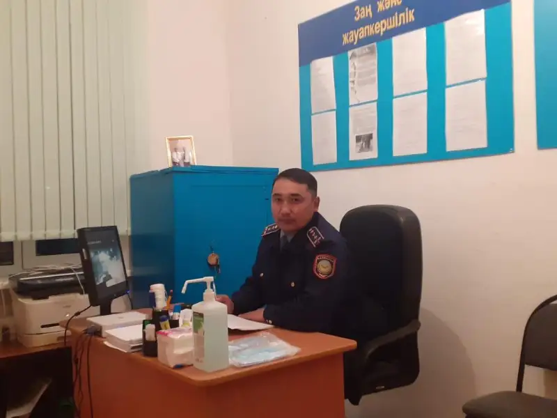 За спасение главы семьи поблагодарили полицейского жители Павлодарской области