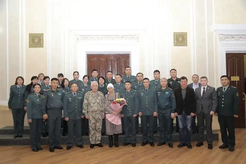 В Семее посмертно наградили героя-пограничника Раджана Батырканова