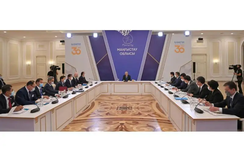 Президент РК провел совещание по социально-экономическому развитию Мангистауской области