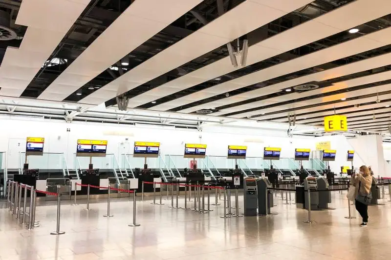 Аэропорт Хитроу перестал быть самым популярным в Европе