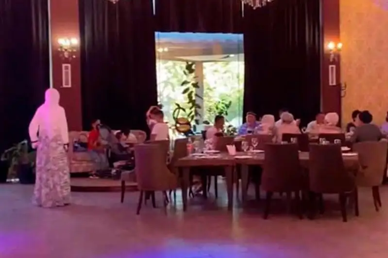 Свадьбу на 100 человек организовали в Шымкенте