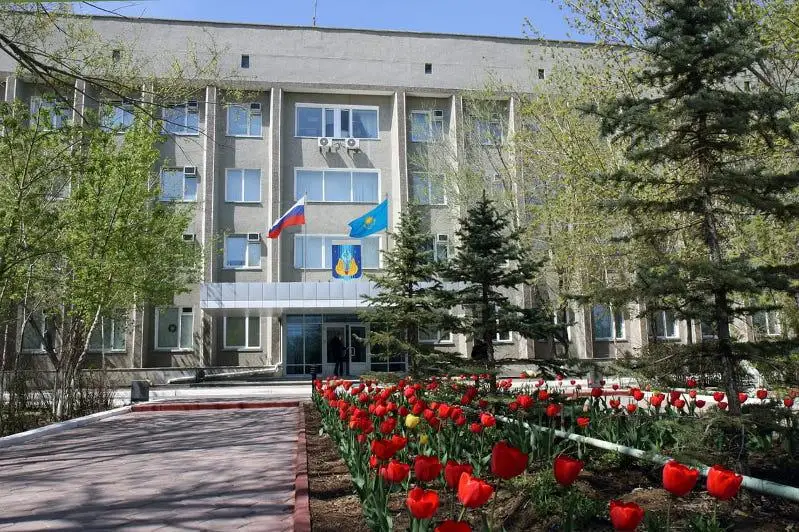 Казахстанский флаг над Байконуром: как это было