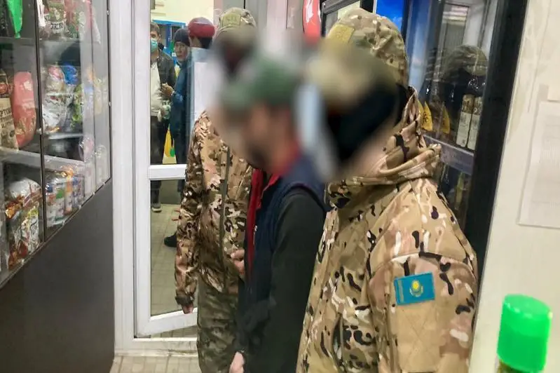 Aqmolalyq dúkenshi qupııa sóz arqyly esirtki satyp kelgen