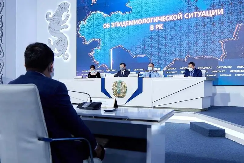 Как Минздрав работает с антиваксерами